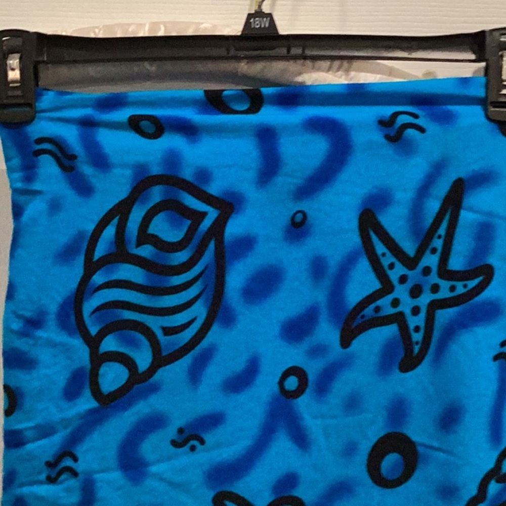 Sarong - Picture 2 of 5